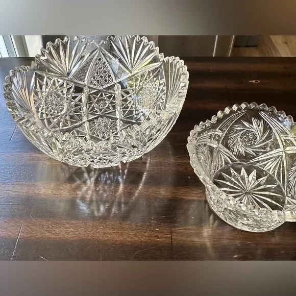 Source Unknown Clear Glass Decorative Bowls - Picture 5 of 5